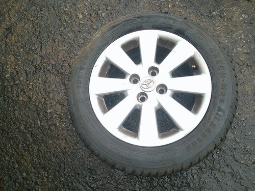 Toyota yaris alloy wheel - alloy,