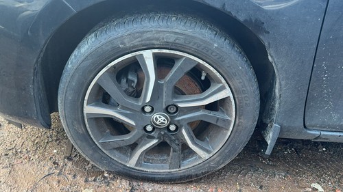 Toyota yaris hatchback door - toyota,