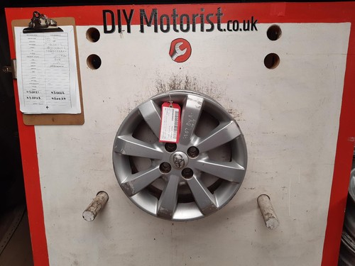 Toyota yaris wheel - wheel,